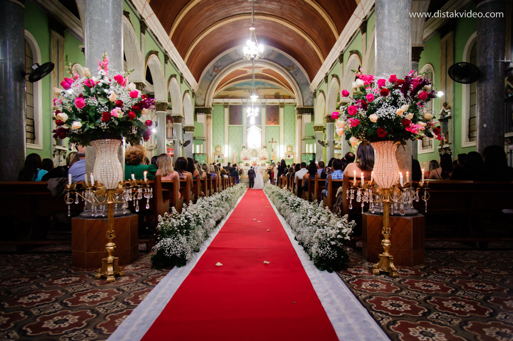 Decoração de casamento na igreja de Cipotânea MG